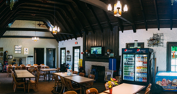 Sandy Hollow Golf Course
